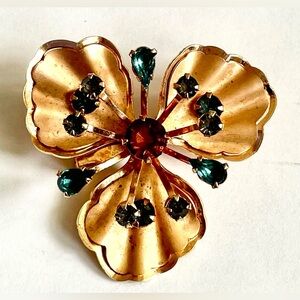 Vintage 50s GoldTone Bugbee & Niles Floral Mid Century Brooch Blue Pink Crystals